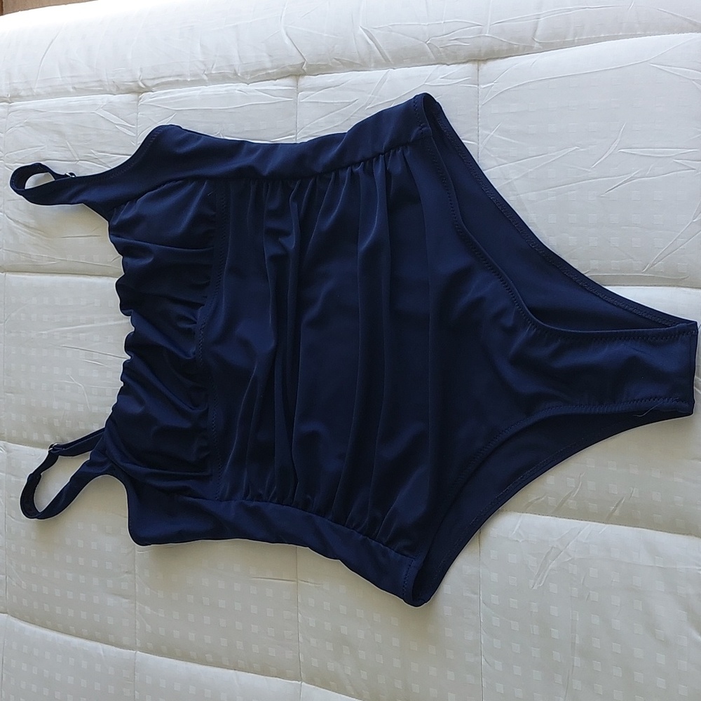NWOT, Swimsuit, size L